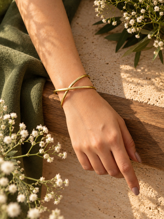 Twisty Adjustable Brass Bracelet (Anti Tarnish)