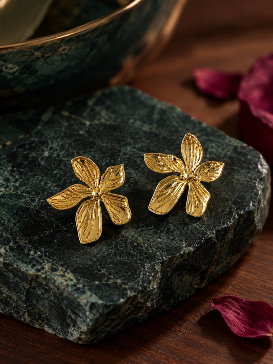 Fiora Golden Earrings