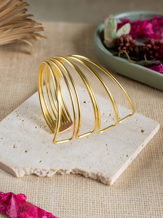 Fishtail Brass Bracelet Adjustable (Anti Tarnish)