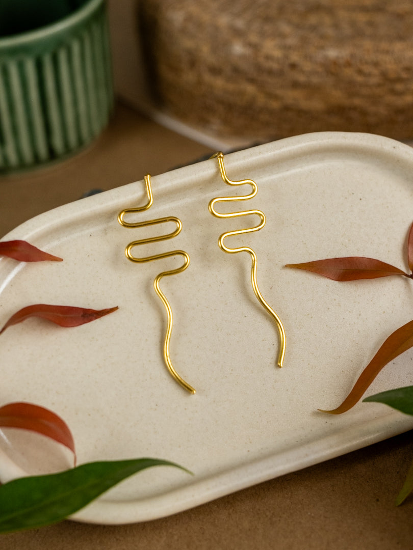 Sarpa Brass Earring (Anti Tarnish)