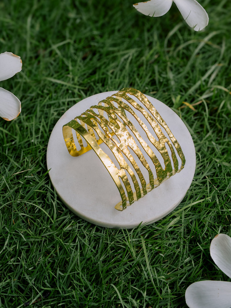 Ripples Adjustable Brass Bracelet (Anti Tarnish)
