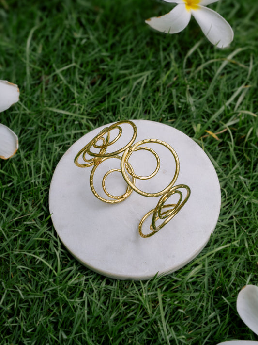 Loopa Loop Adjustable Brass Bracelet (Anti Tarnish)