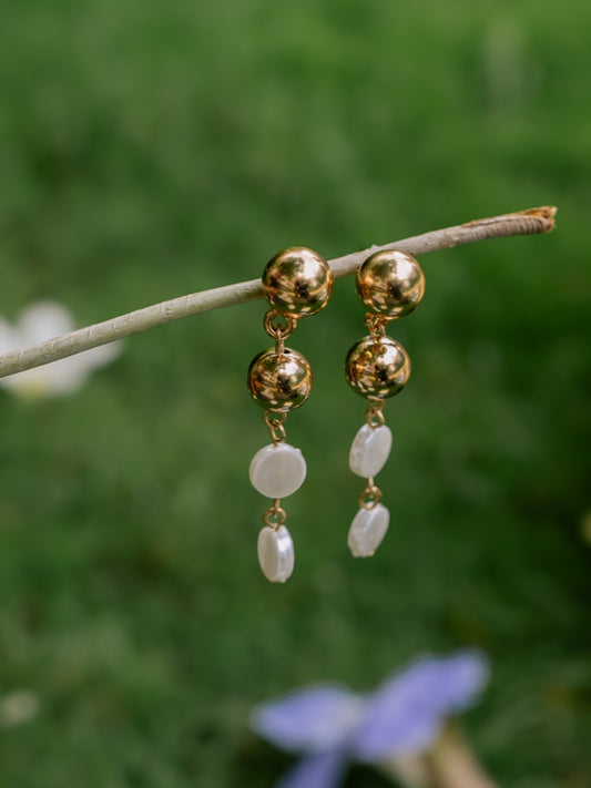 Twin ball and Pearl Earring