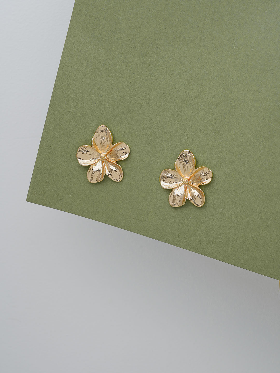 Flower Earring - Statement Earring