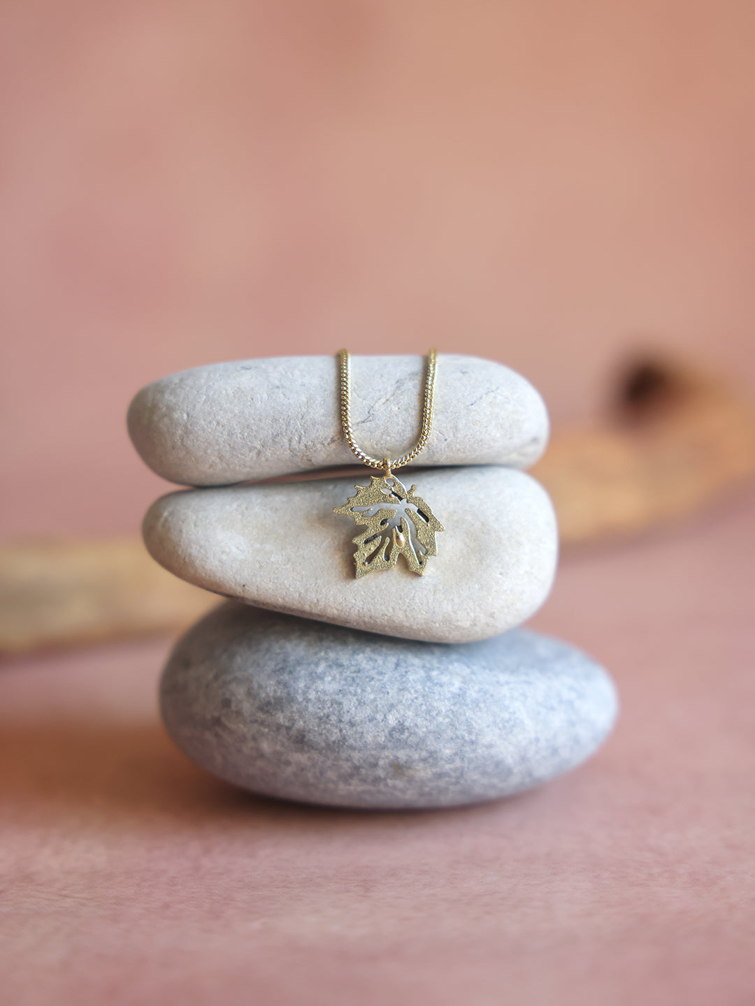 Golden Monstera Leaf Brass Necklace (Anti Tarnish)