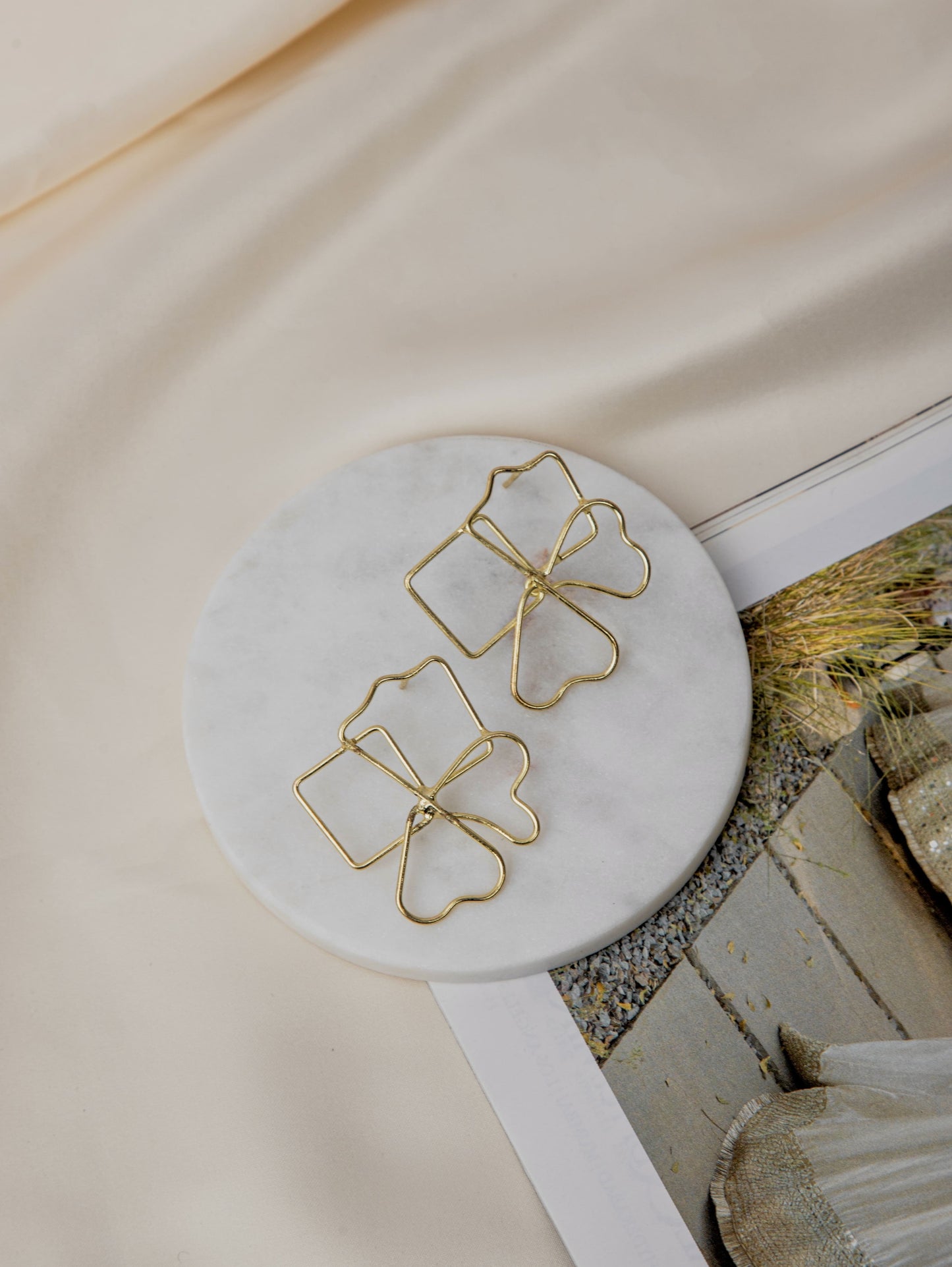 Abstract Flower Earring - Lili-Origin