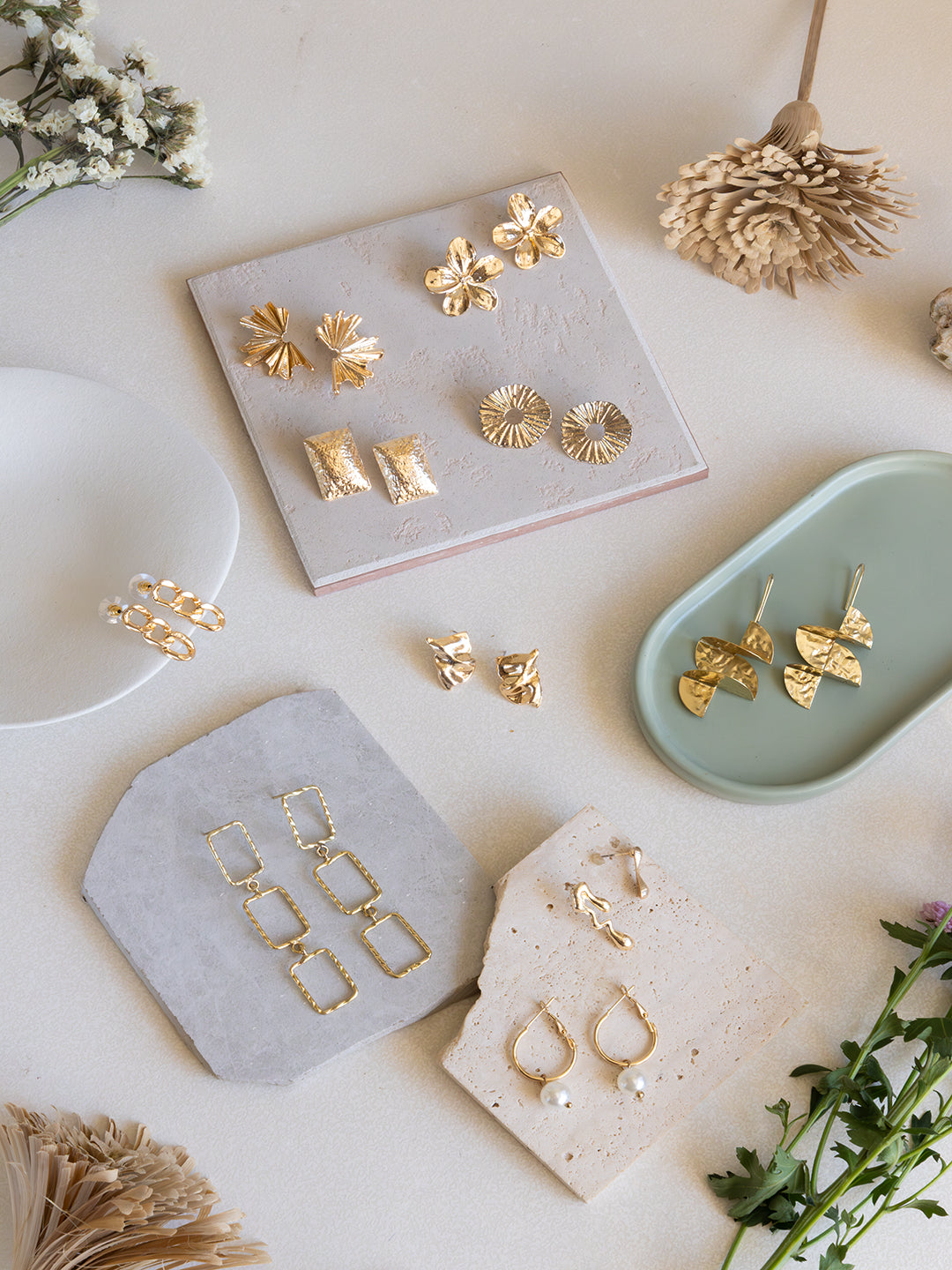 10 Statement Earrings Festive Hamper