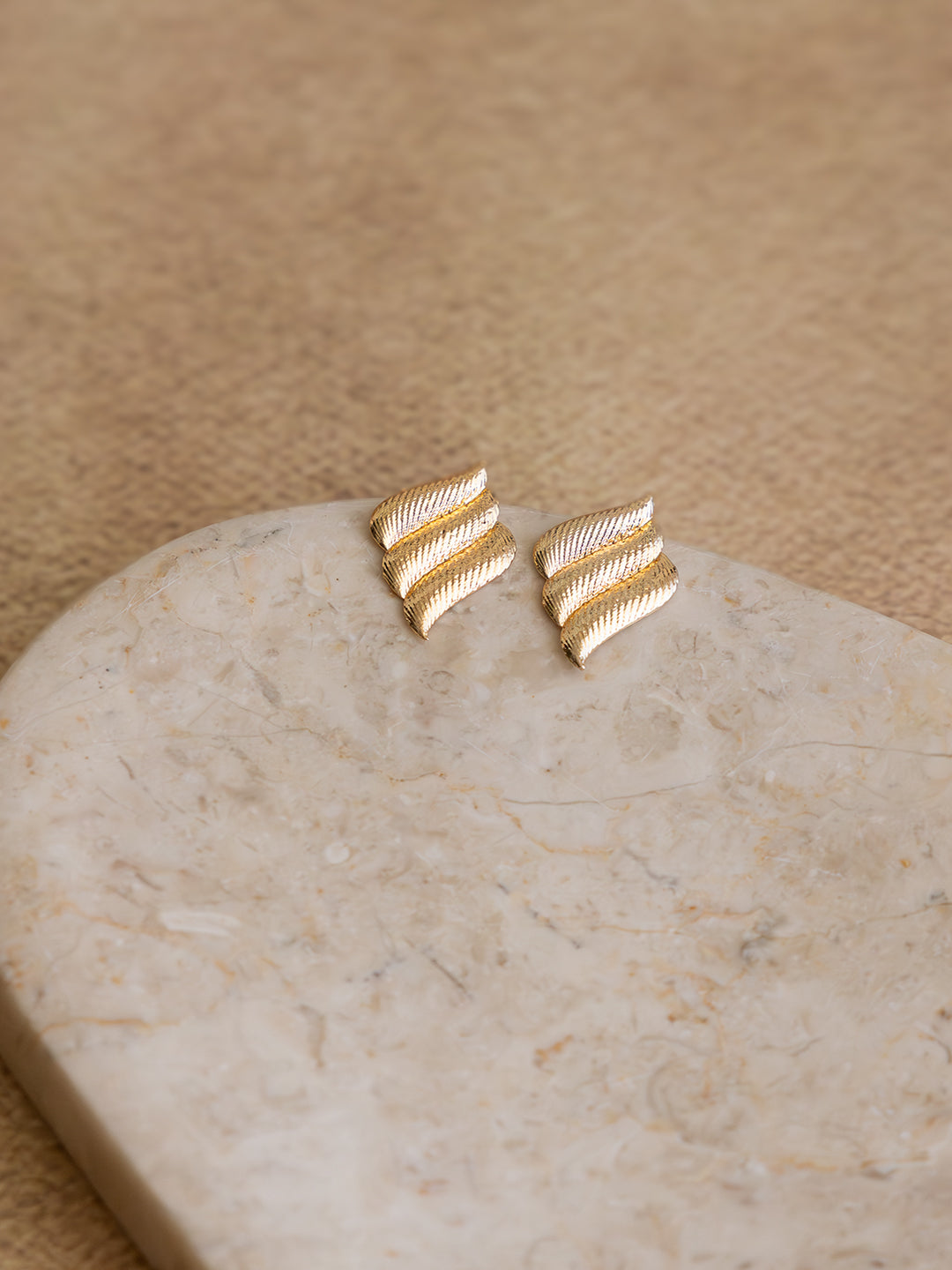 Layered Wave Studs