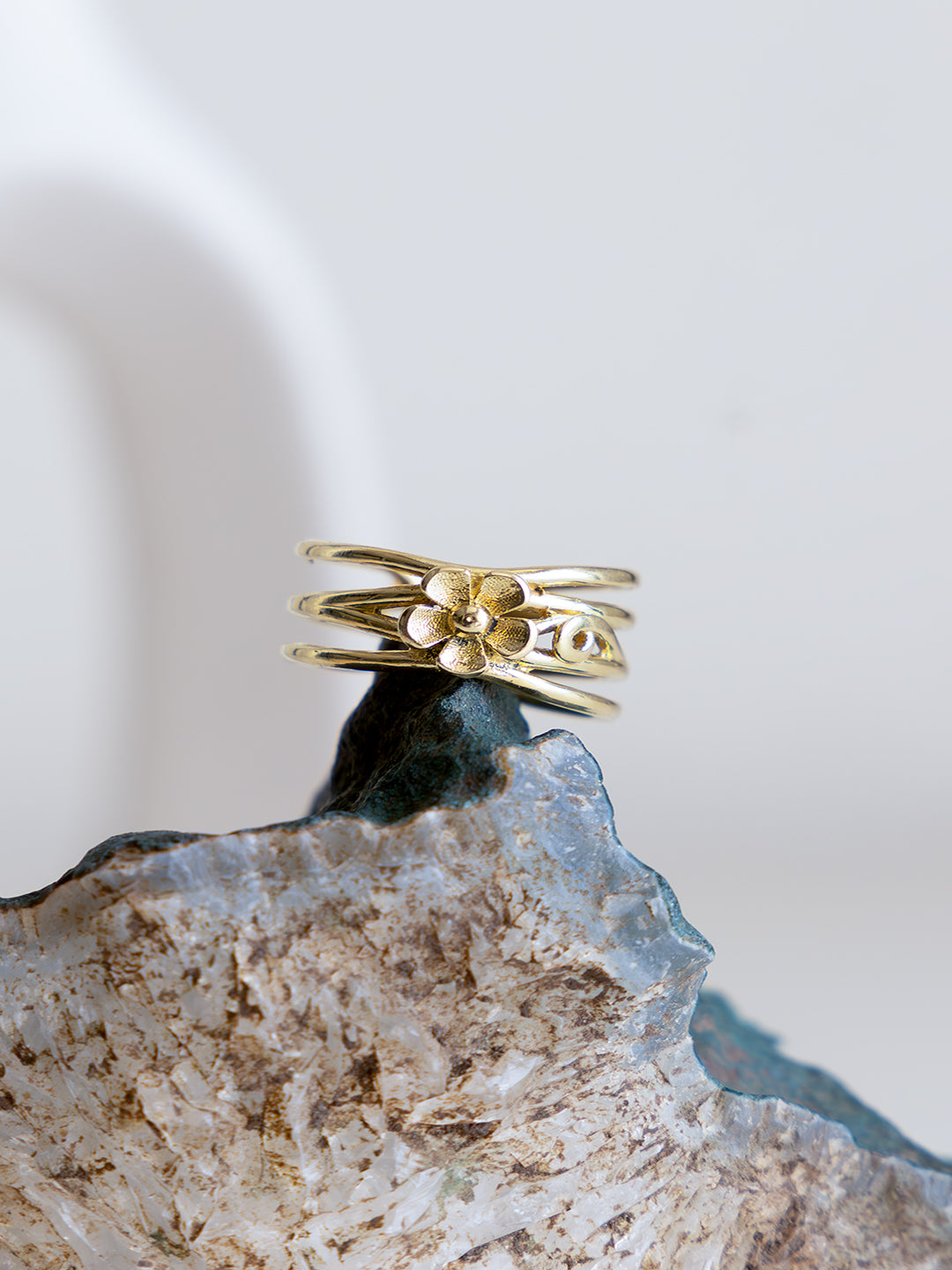 Garden Loop Brass Adjustable Ring (Anti Tarnish)