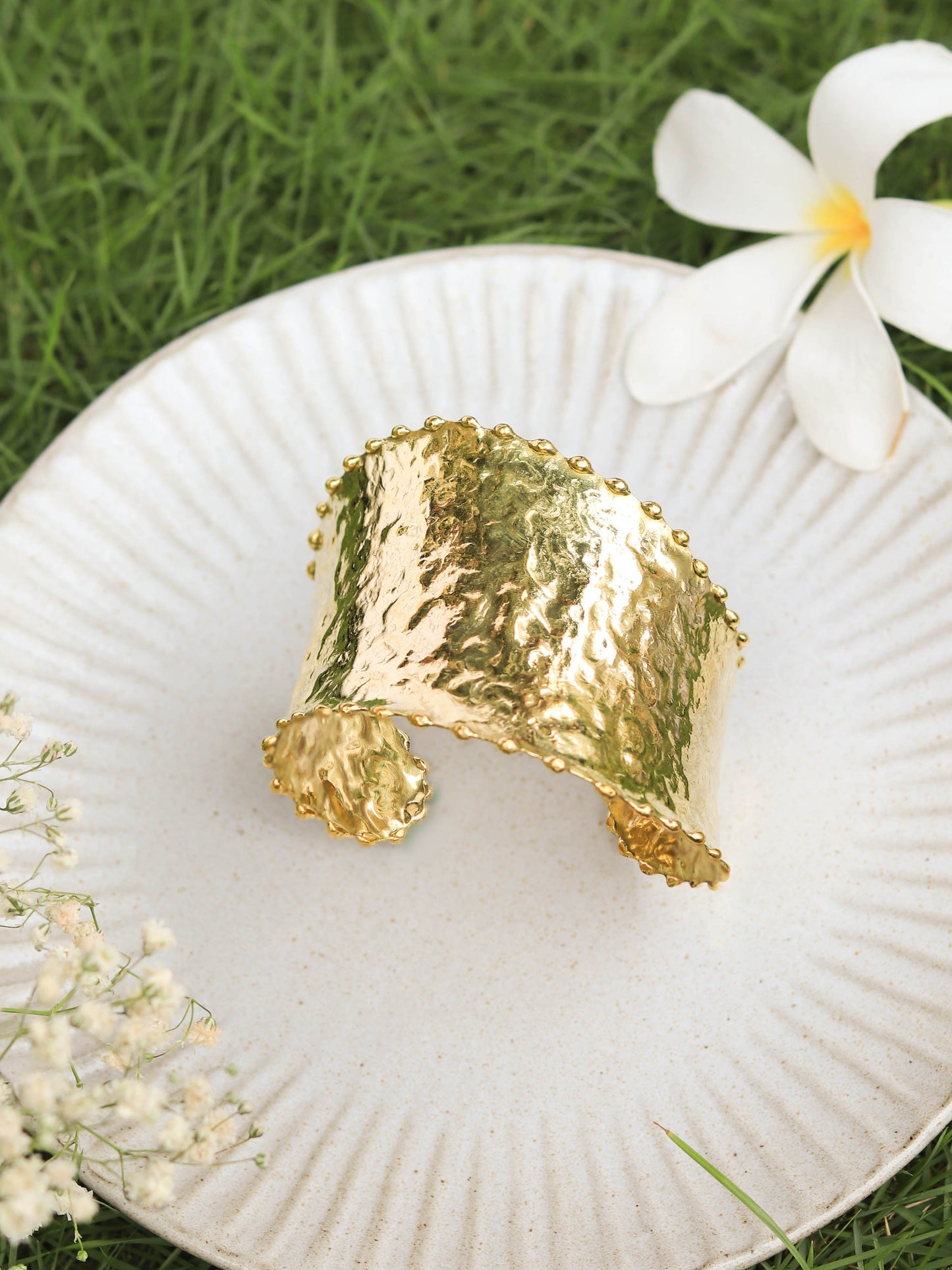 Glittering Hammered Adjustable Brass Bracelet (Anti Tarnish)