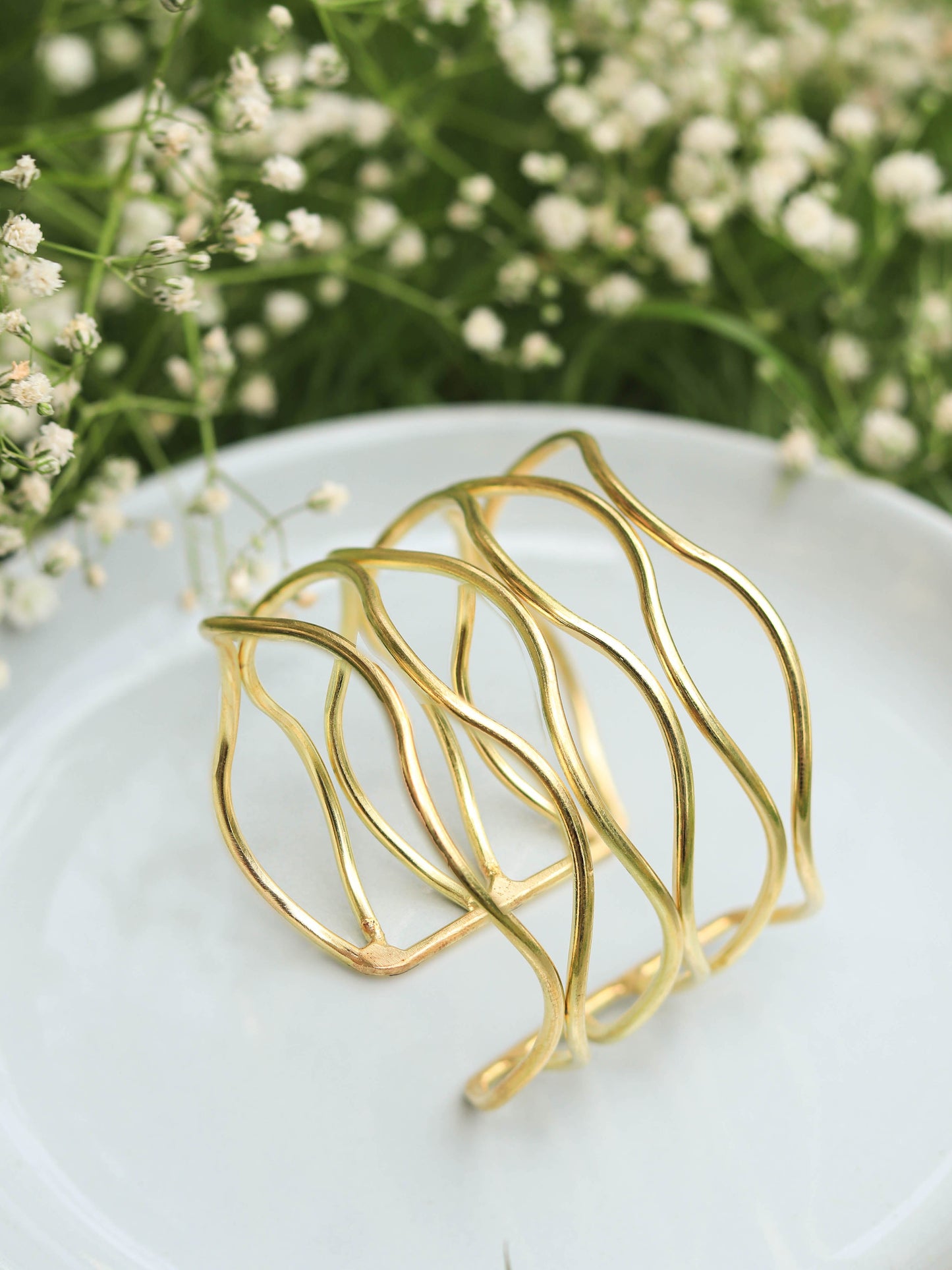 Flowy Abstract Adjustable Brass Bracelet (Anti Tarnish)