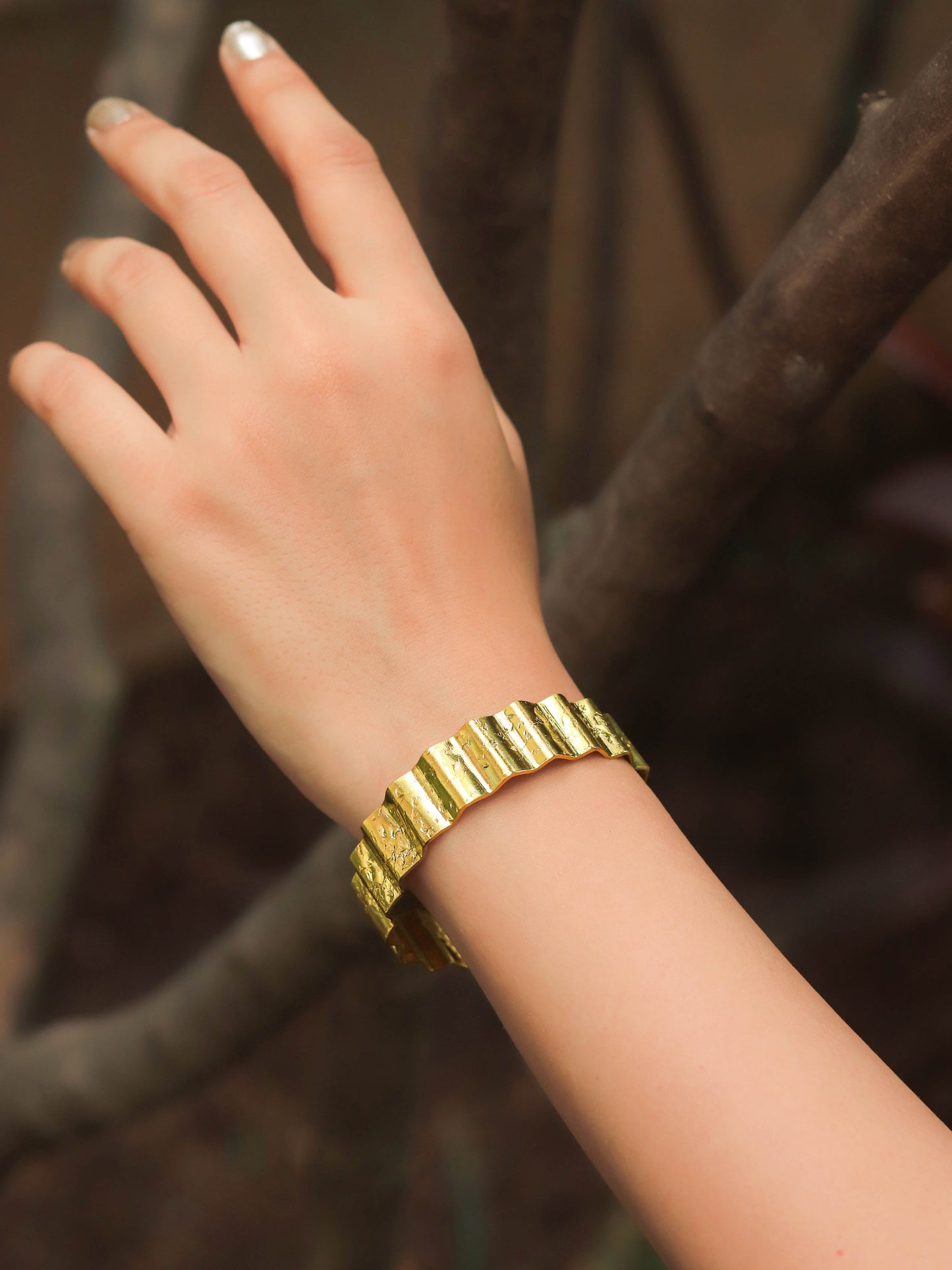 Wiggly Textured Adjustable Brass Bracelet (Anti Tarnish)