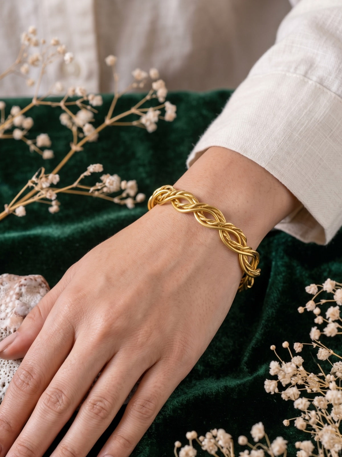 Amara Knot Brass Adjustable Bracelet (Anti Tarnish)