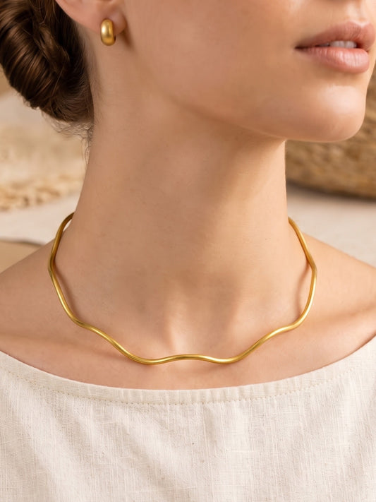 Arco Wavy Statement Brass Adjustable Choker (Anti Tarnish)