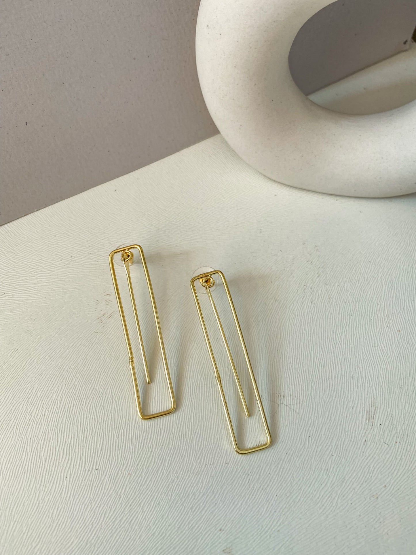 Dangling Rectangle - Statement Earring - Lili-Origin