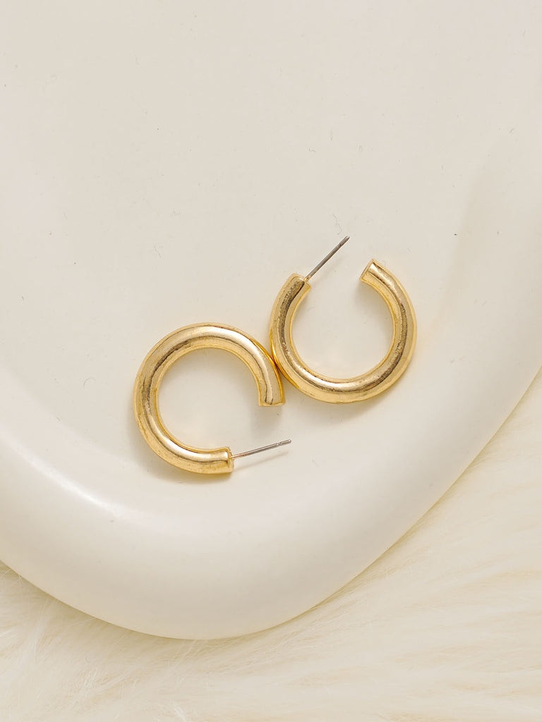 Everyday Hoop Earring