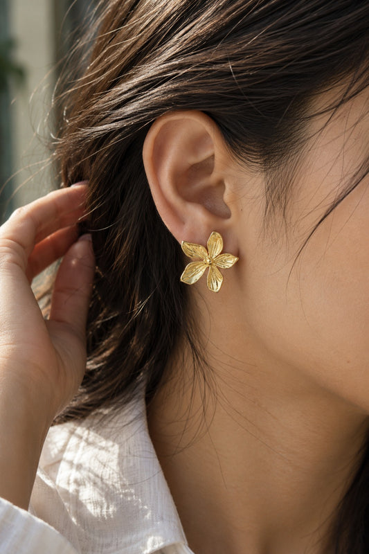 Fiora Golden Earrings