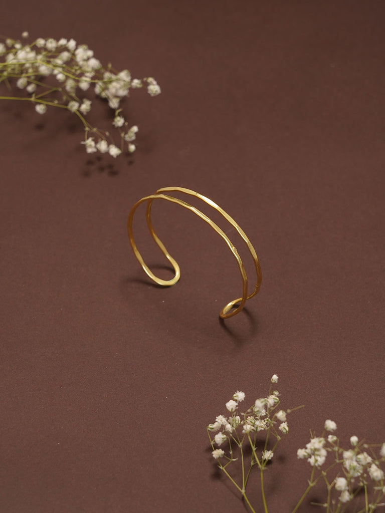 Sleek Line 2 way Brass Adjustable Bracelet (Anti Tarnish)