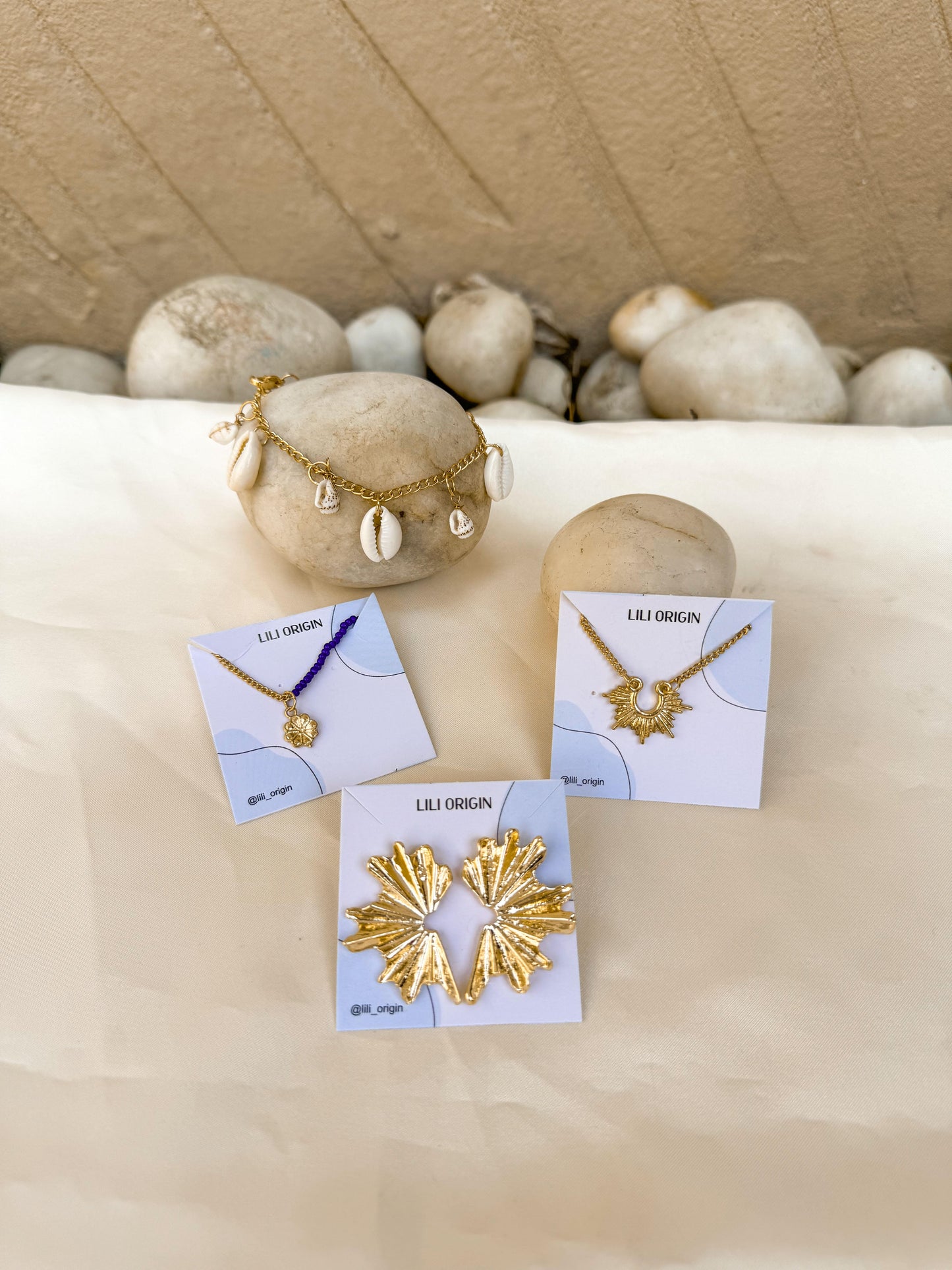 4 jewel Demi Hamper ( Earring + Necklace + Bracelet + Anklet)