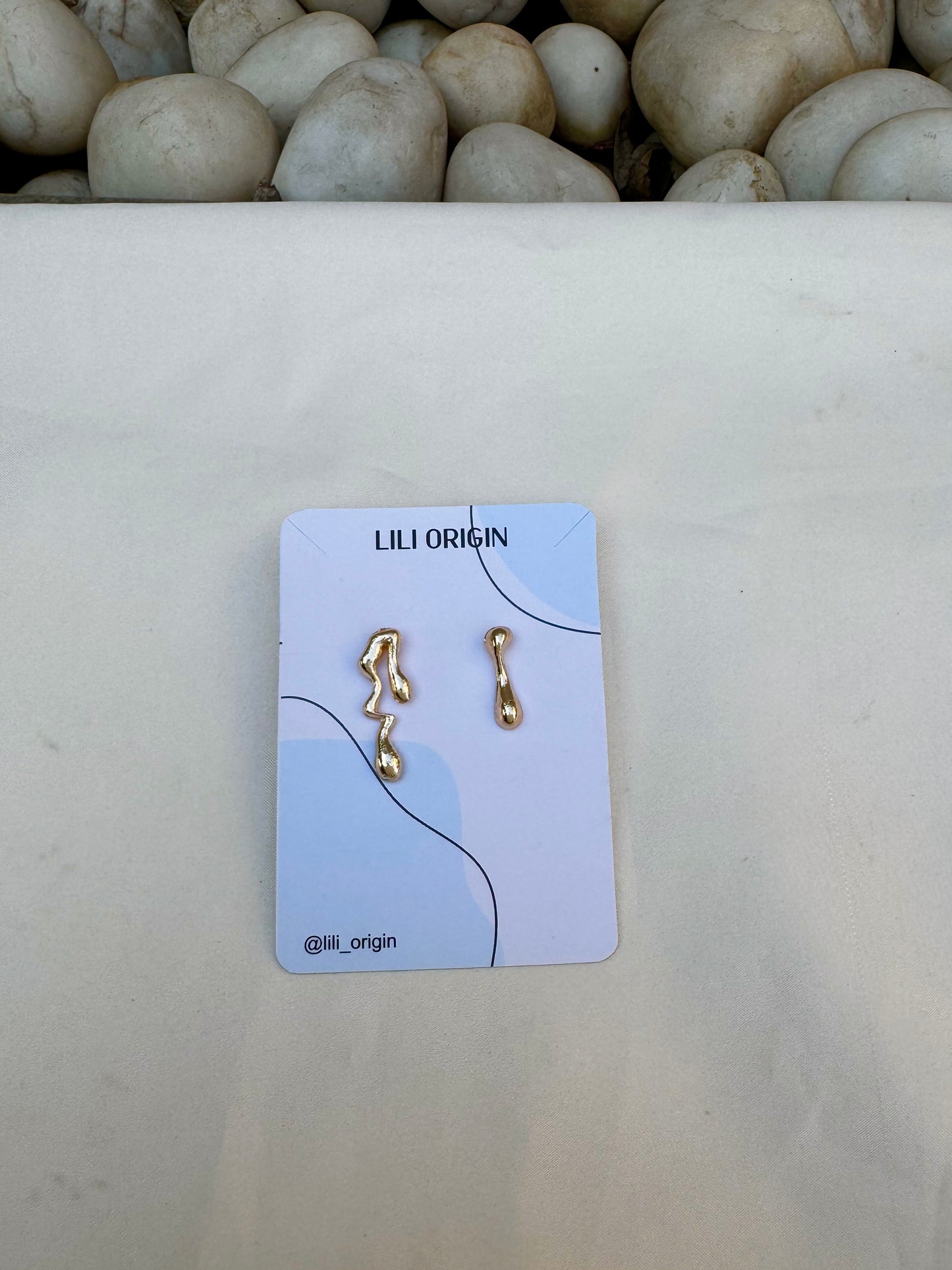 Mismatch Abstract Earring
