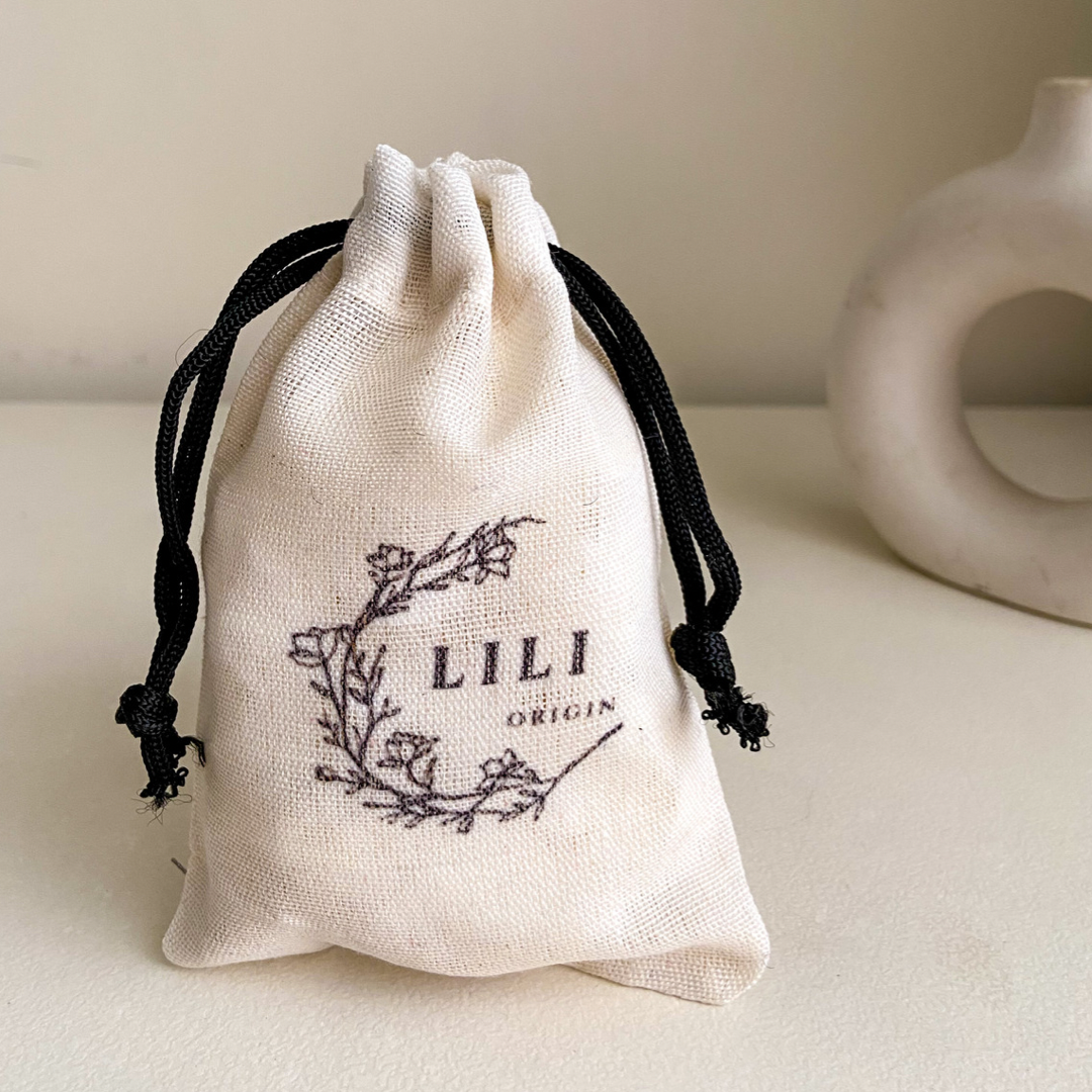 Handmade pouch + Free Jewellery - Lili-Origin