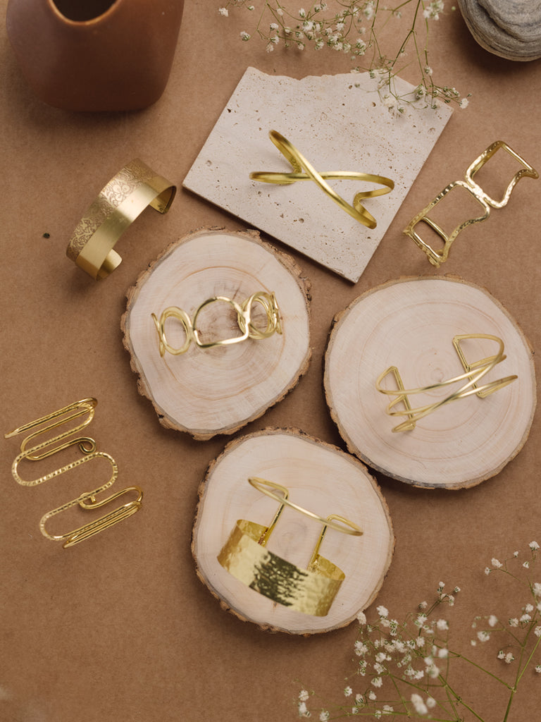 Seven bestselling Adjustable Bracelet Hamper ( 7 Best selling Bracelets)