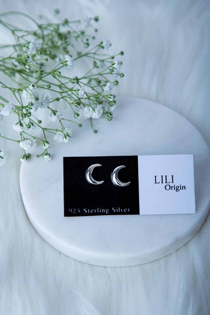 Moon Crest Earring - 925 Sterling Silver - Lili-Origin