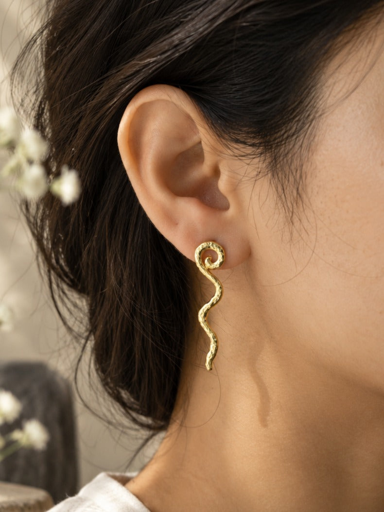 Curly Drop Earring