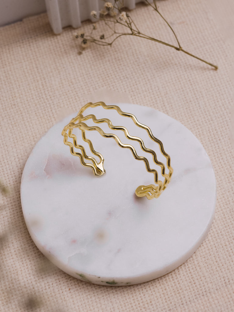 Wavy line Brass Adjustable Bracelet