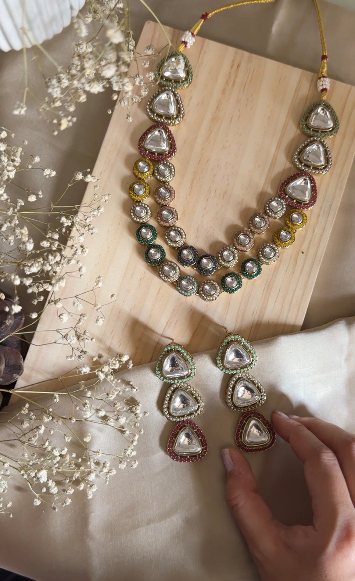 Rangrez Kundan Necklace Set ✨