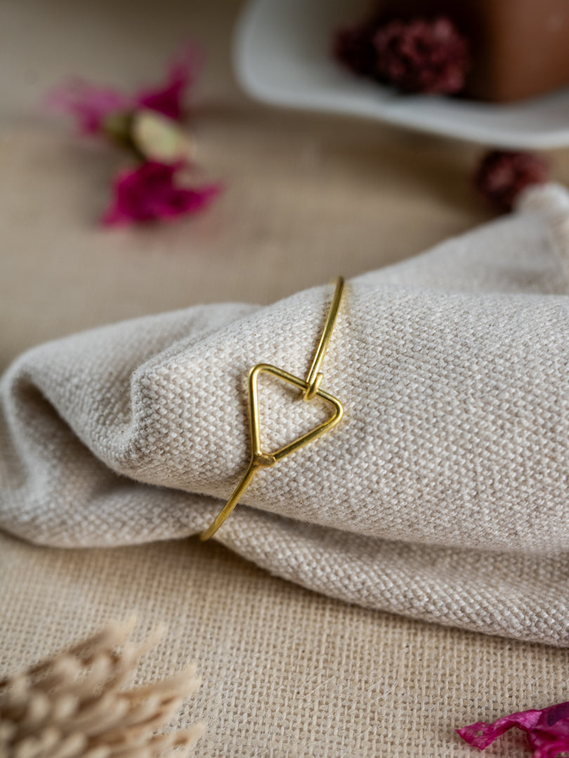 Triangle Bond Brass Bracelet (Anti Tarnish)
