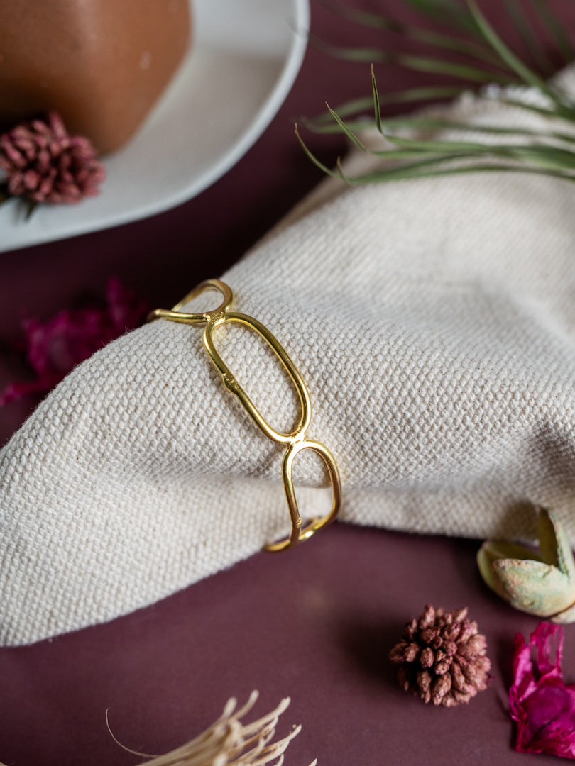 Ovals Bonded Brass Bracelet (Anti Tarnish)