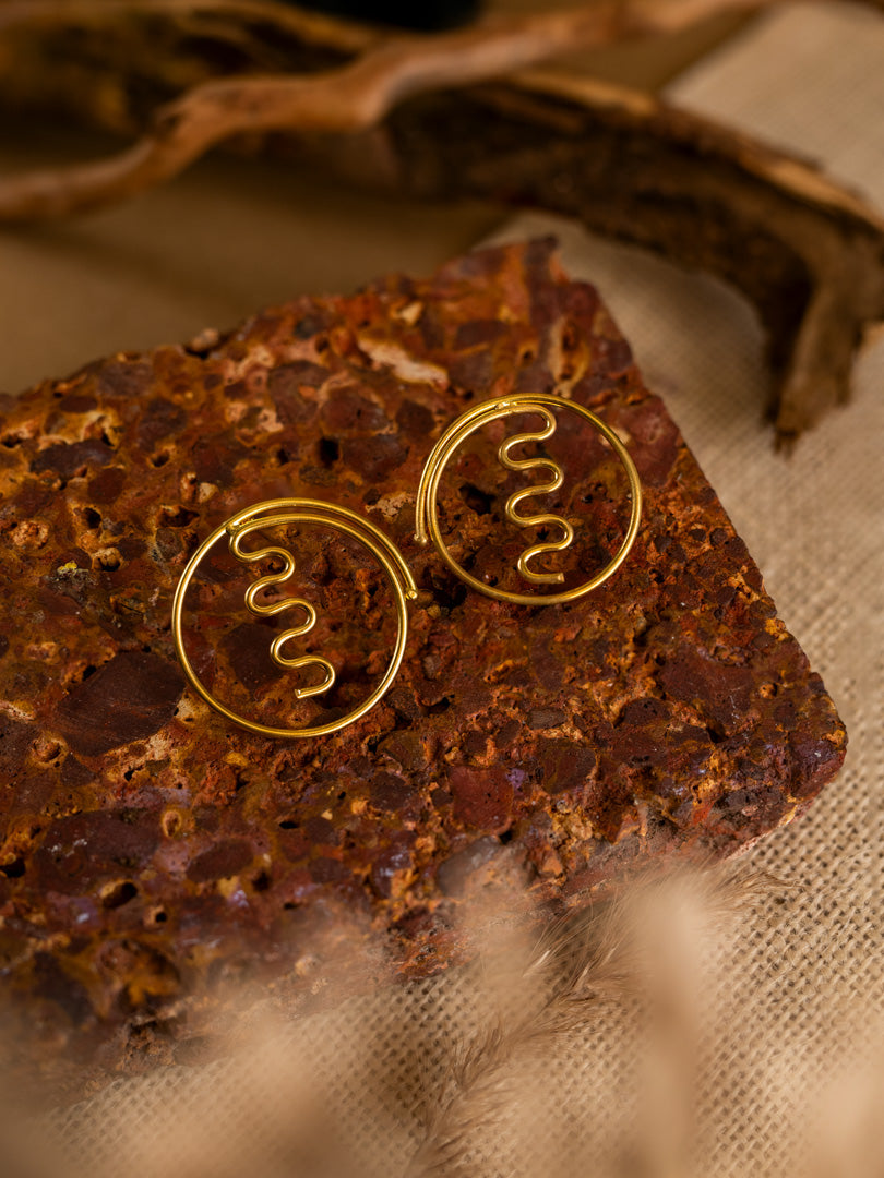 Wavelet Brass Earring (Anti Tarnish)