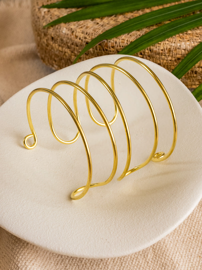 Chakori Brass Statement Bracelet (Anti Tarnish)