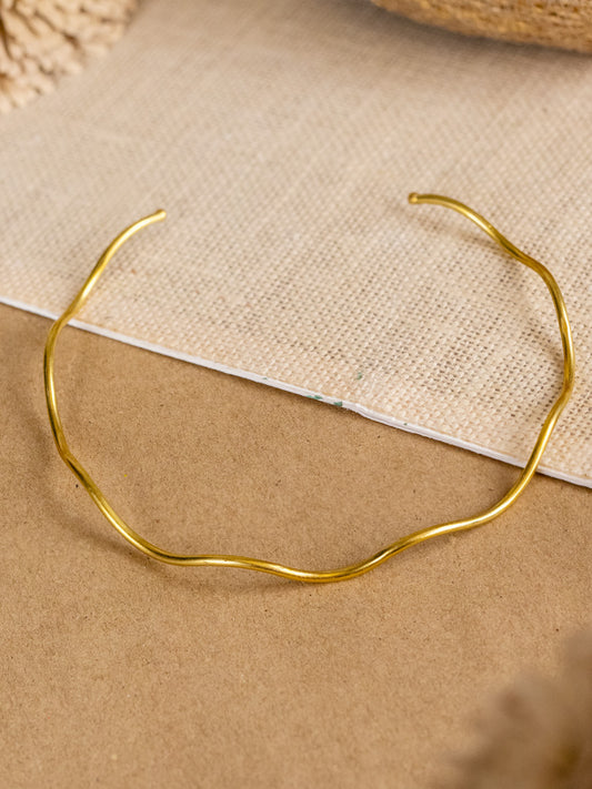 Arco Wavy Statement Brass Adjustable Choker (Anti Tarnish)
