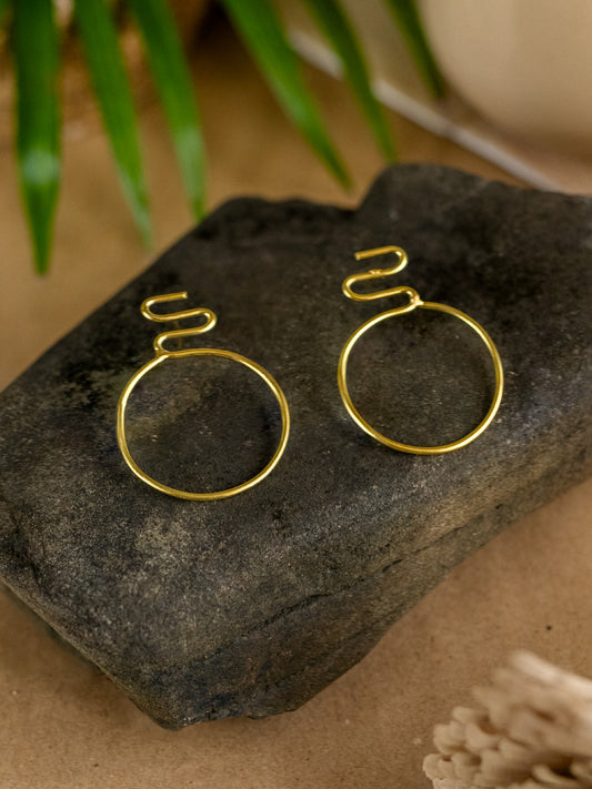 Zig Loop Brass Earring (Anti Tarnish)