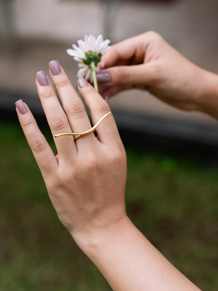 A Wave Brass Adjustable Ring (Anti Tarnish)