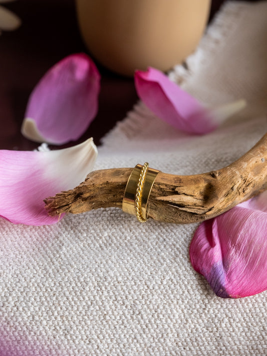 Rope Wrap Brass Ring Adjustable (Anti Tarnish)