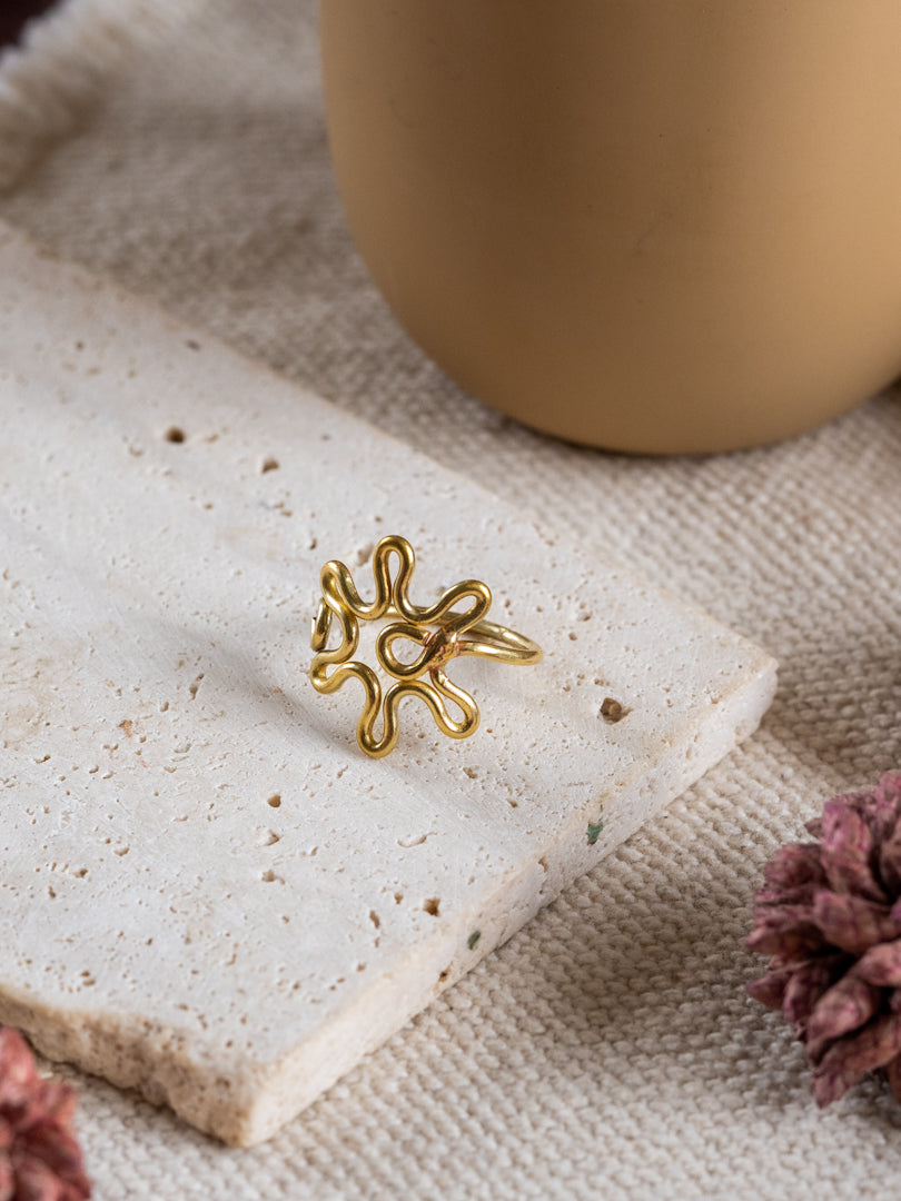 Molten Flower Brass Ring (Adjustable, Anti-Tarnish)