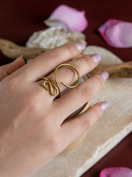 Freeform Loop Brass Ring (Adjustable, Anti-Tarnish)