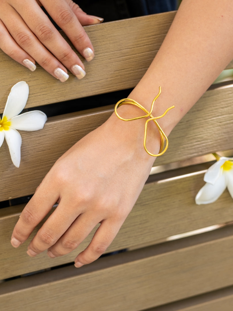 Brrow Statement Brass Bracelet (Anti Tarnish)