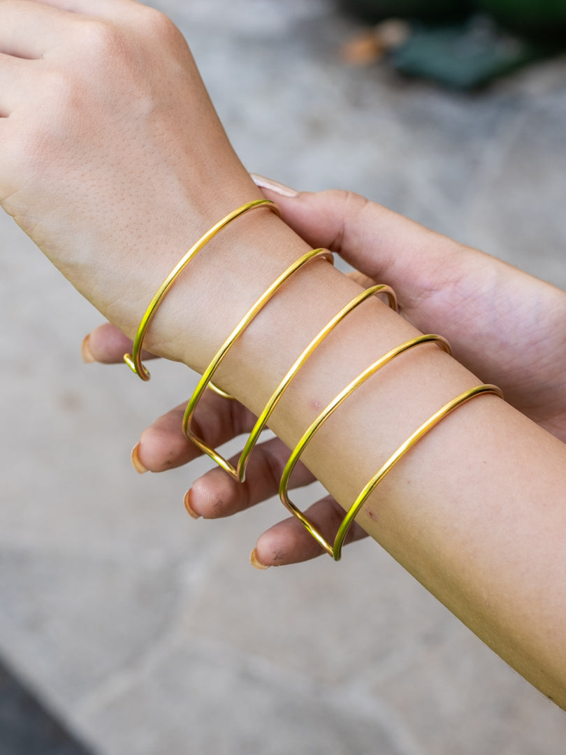 Chakori Brass Statement Bracelet (Anti Tarnish)