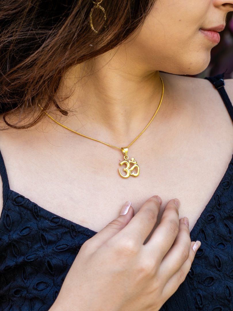 Om Symbol Brass Necklace (Anti Tarnish)