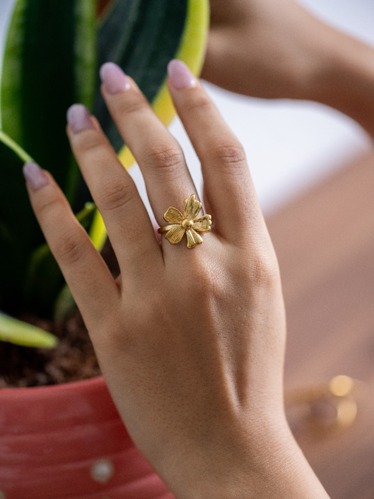 Daisy Petal Adjustable Rings (Anti Tarnish)