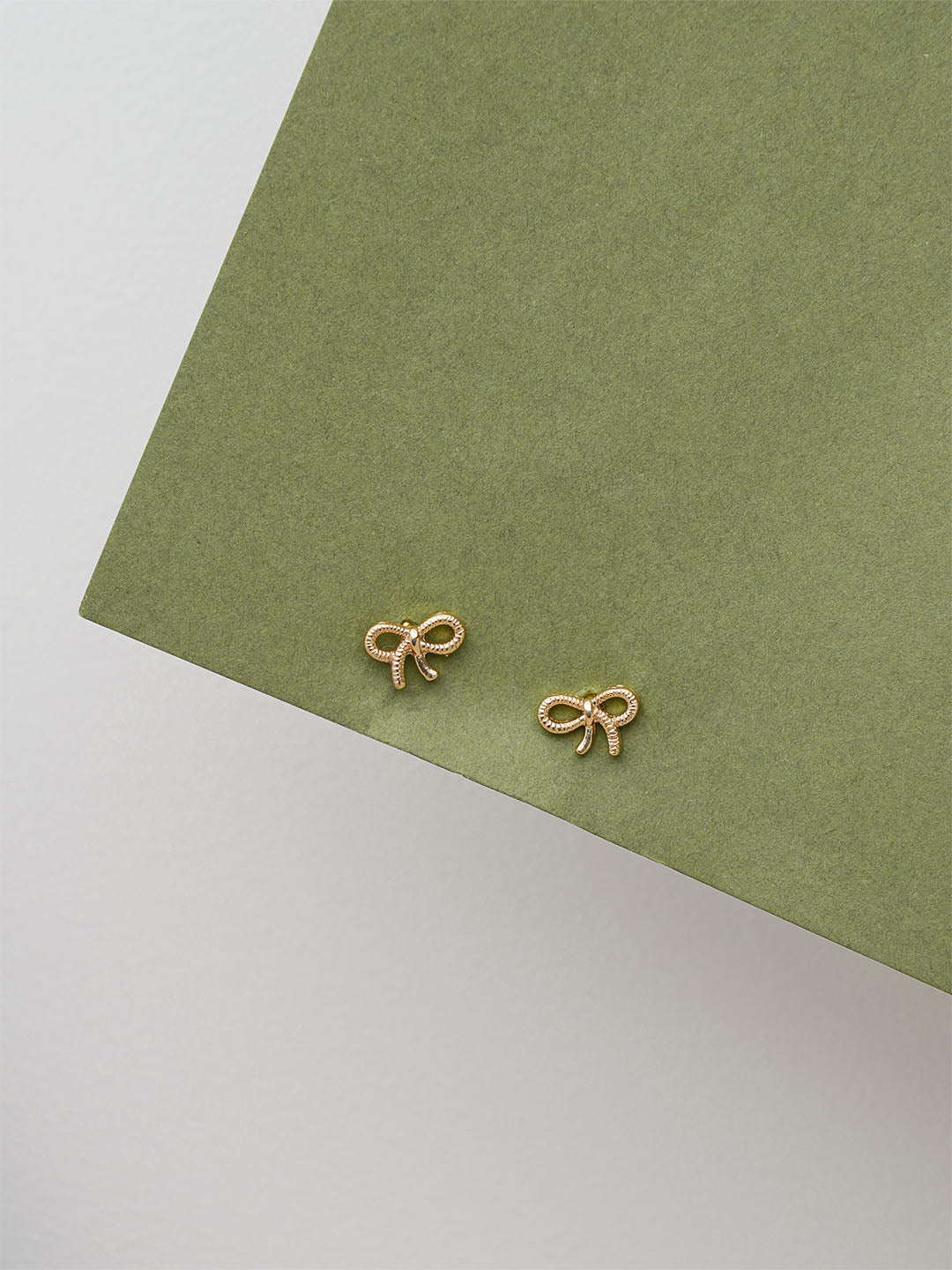 TIFFANY & CO.] Tiffany Ribbon earring Earrings K18 Yellow Gold Approx –  KYOTO NISHIKINO