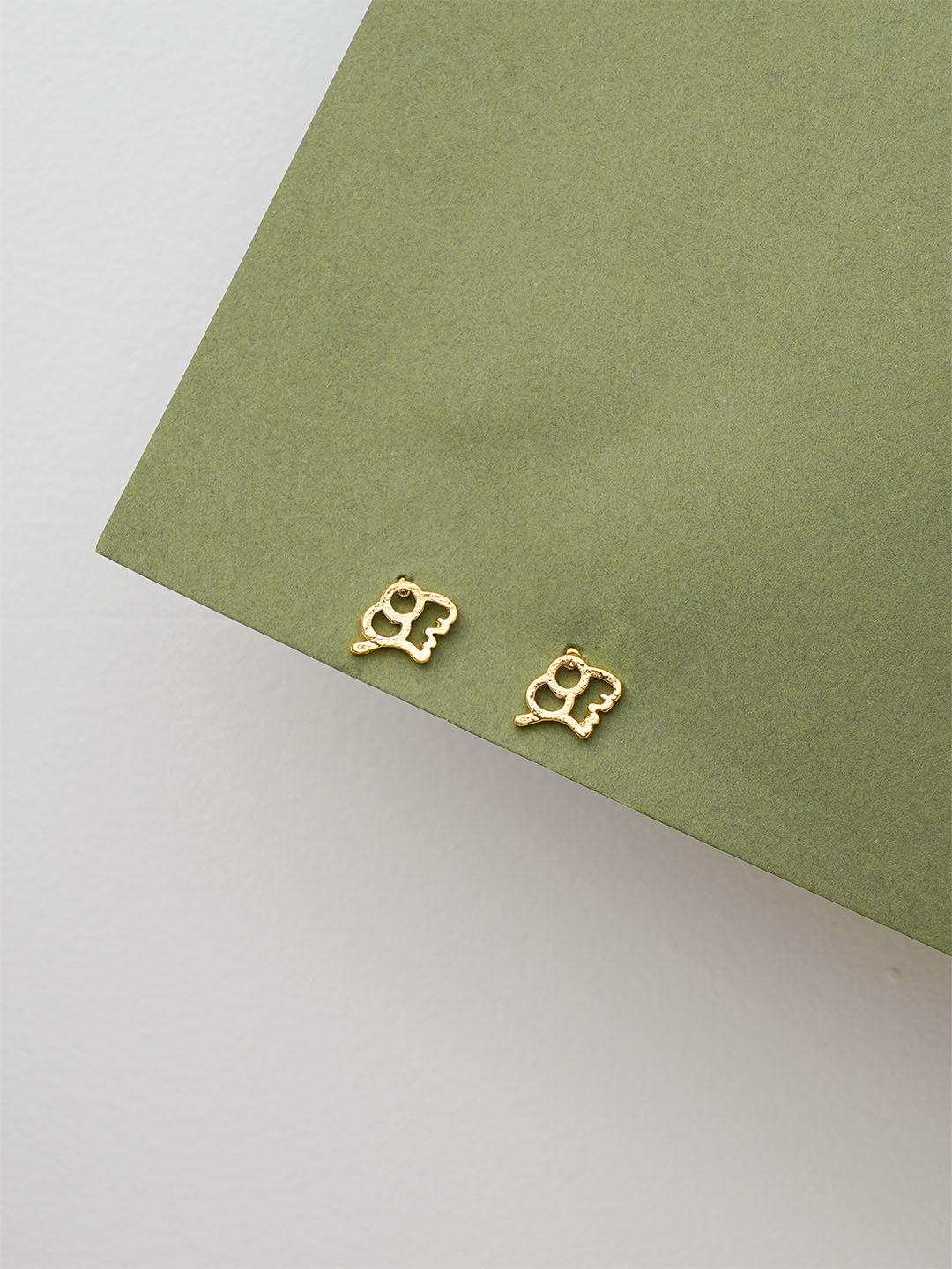 Lili Elephant Stud - Lili-Origin