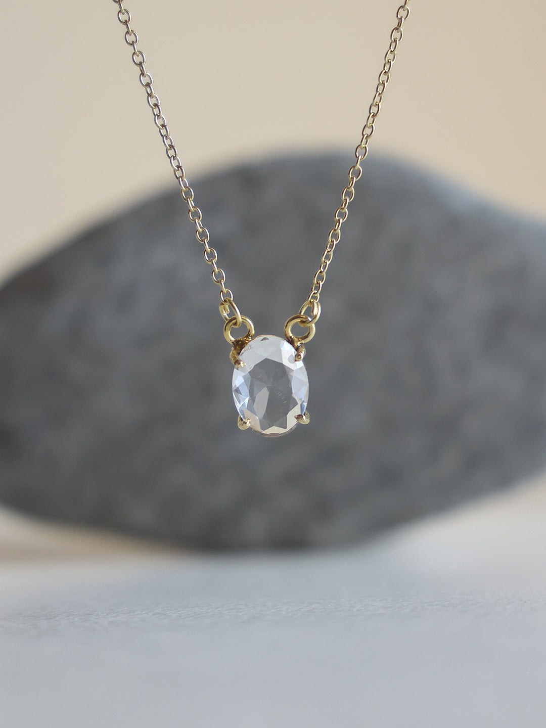 Oval Crystal Brass Necklace (Anti Tarnish)