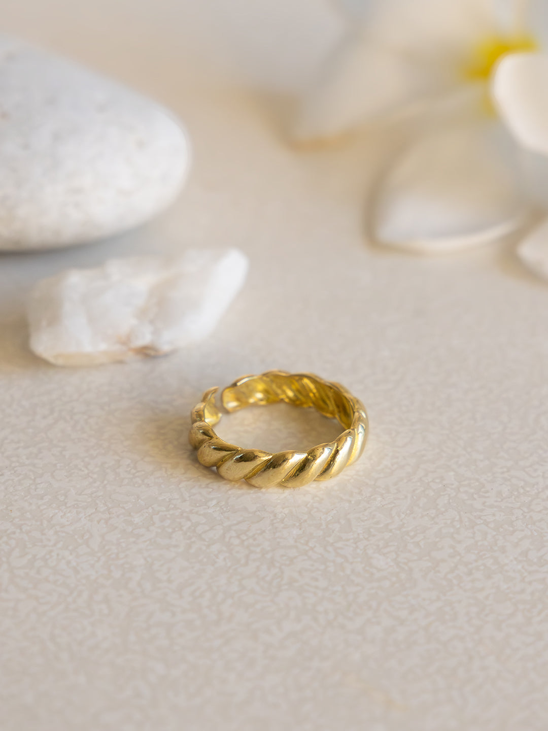 Twill Brass Adjustable Ring (Anti Tarnish)