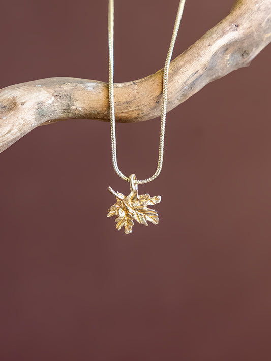 Veinline Leaf Brass Necklace (Anti Tarnish)