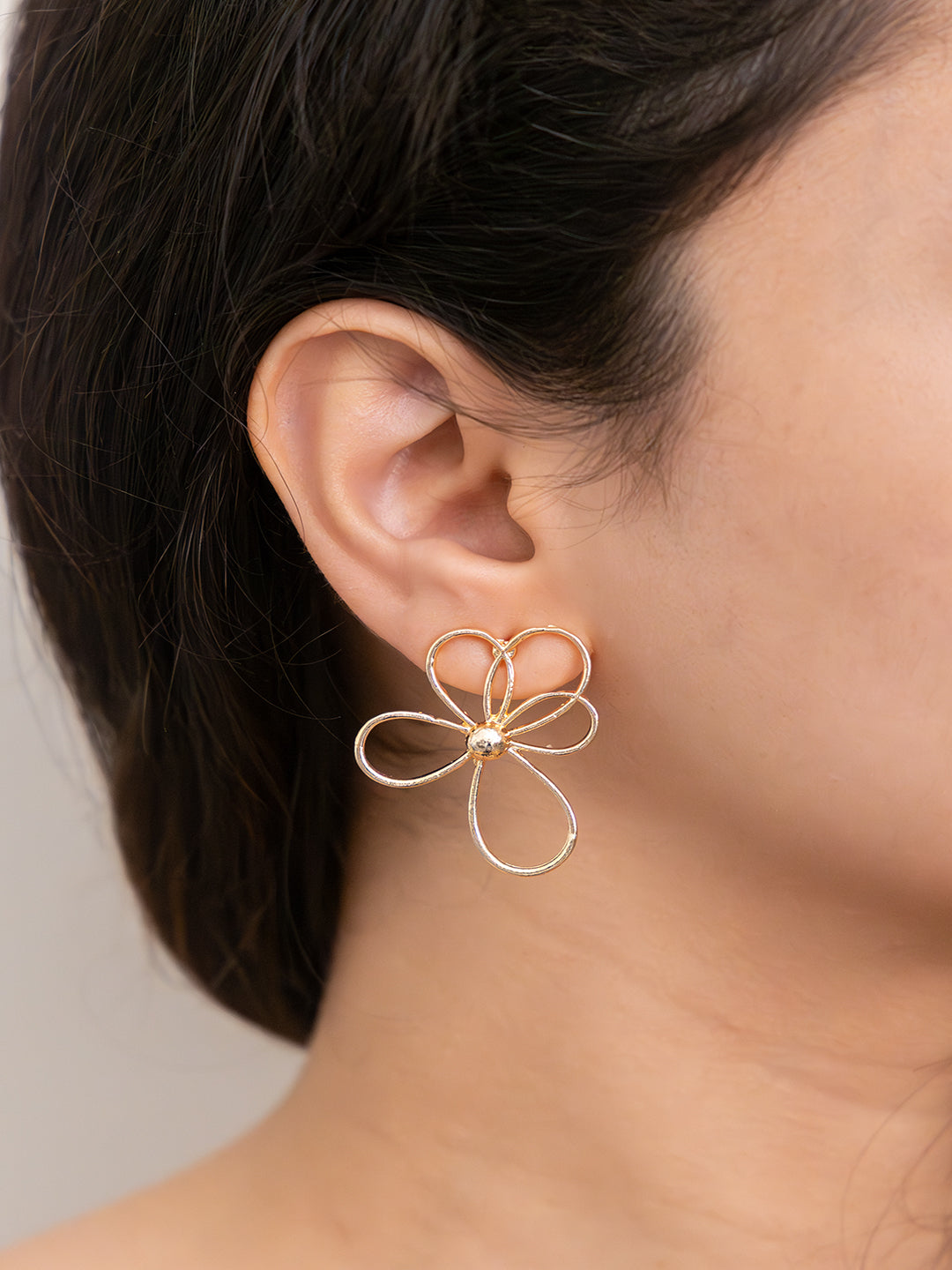 Looped Flower Stud Earring